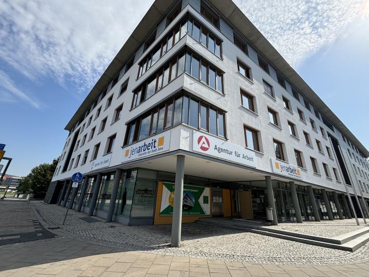 Ansicht Gebäude jenarbeit
